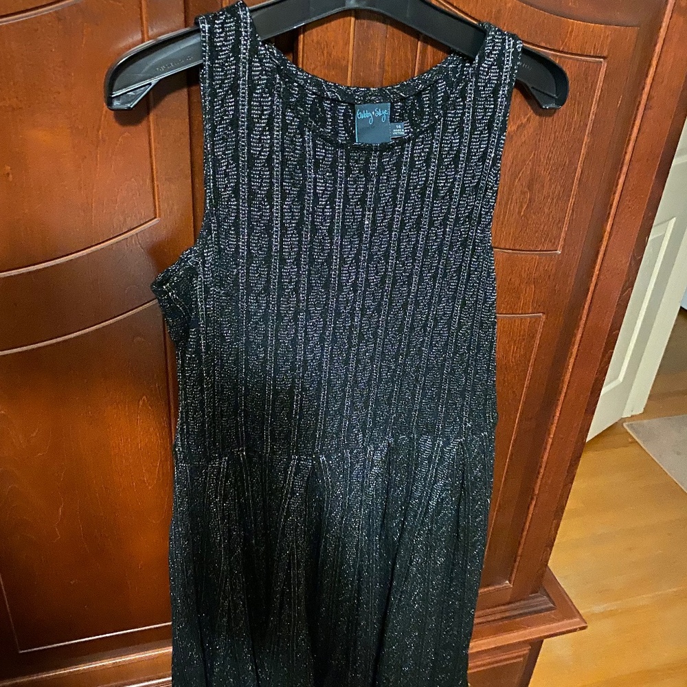 Sleeveless dress